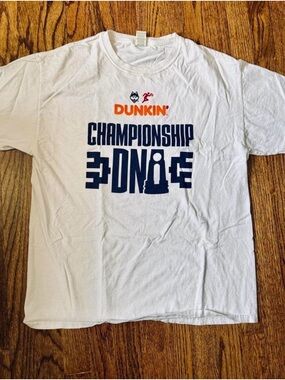 UConn Huskies Dunkin' Championship DNA Fruit of the Loom White Tee 100% cotton L